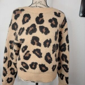 Victoria's Secret Pink XS Sweater V-Back Neck Animal Print Fuzzy